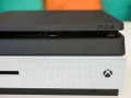 PlayStation 4 Slim / Xbox One S : Le jeu des diffrences