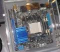 Mini ITX, AM3, 890GX, PCI-E 16x, USB 3, merci Asus !