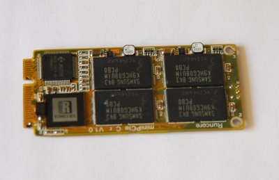 nouveau SSD Eee Runcore