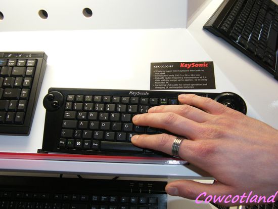 [CeBIT 2010] The first clavier usb 3