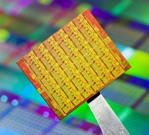 Intel rpond au 12 cores d'AMD