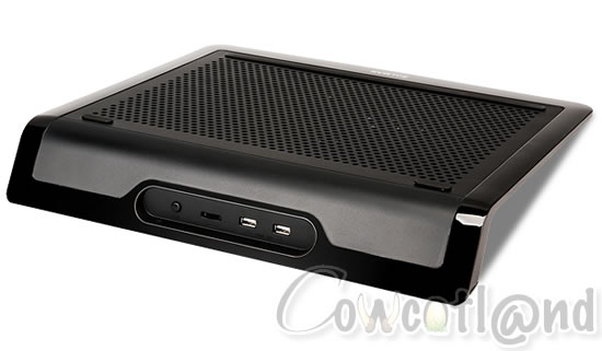 Zalman pose un ventilateur de 220 mm sous votre portable Zalman pose un ventilateur de 220 mm sous votre portable