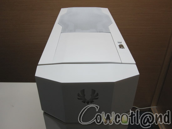 [Cowcotland] 15 Photos pour d�couvrir le Colossus de BitFenix