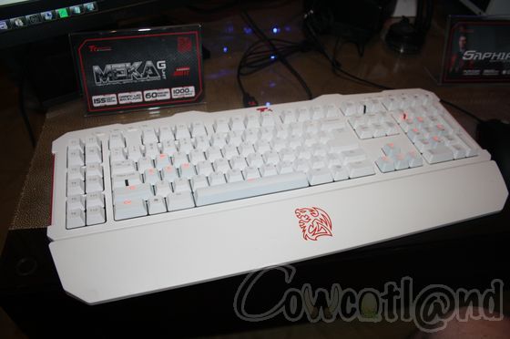 [CES 2012] TtEsports : un clavier mca tout blanc, tout beau
