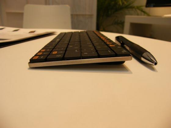 [CeBIT 2012] Rapoo, du clavier qu'il est beau !