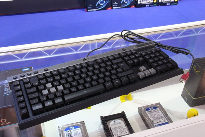 ga-2014 clavier corsair k40