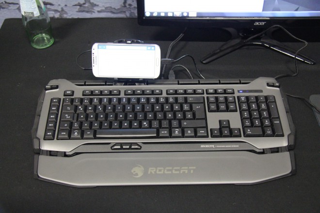 gc-2014 roccat clavier skeltr grid souris nyth