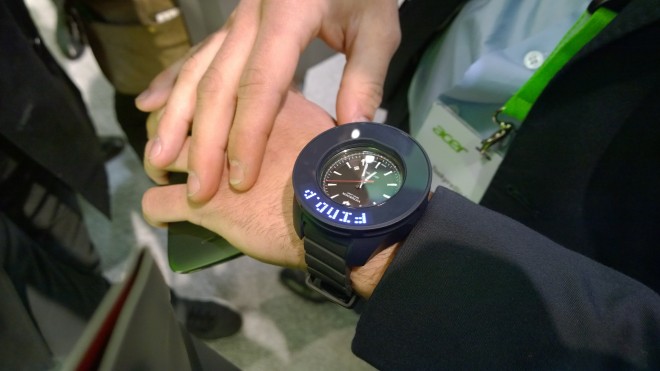 mwc 2016 victorinox habille montre i o x acer