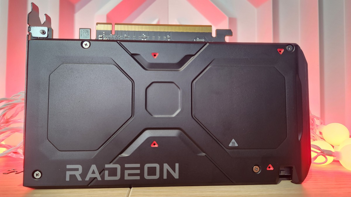 Image 57133, galerie Test AMD Radeon RX 7600 : RDNA3 se fait petit !