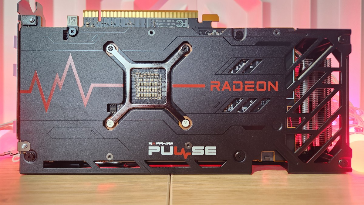 Image 57134, galerie Test SAPPHIRE Pulse Radeon RX 7600 Gaming OC : place aux customs !