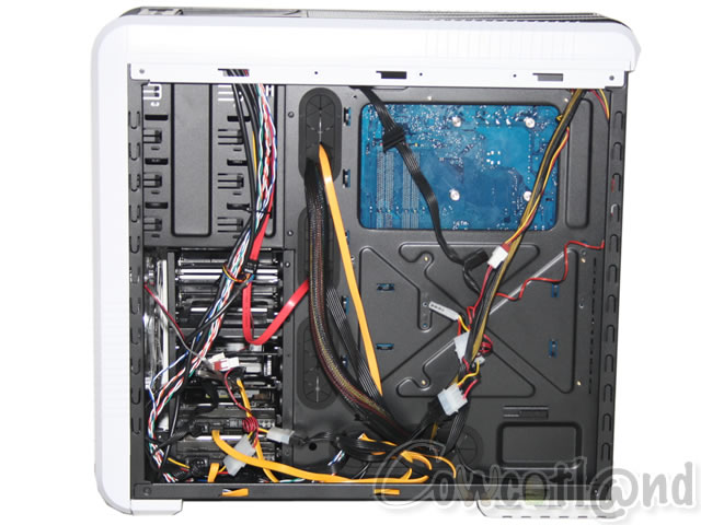 Image 15661, galerie Test Boitier Cooler Master 690 II Advanced Black & White Edition