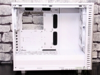 Cliquez pour agrandir Test boitier Fractal Design Define 7 : Le haut de gamme sudois