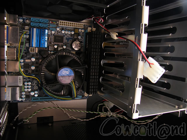 Image 14343, galerie Lian Li PC-Q25, le boitier Mini ITX  tout faire ?