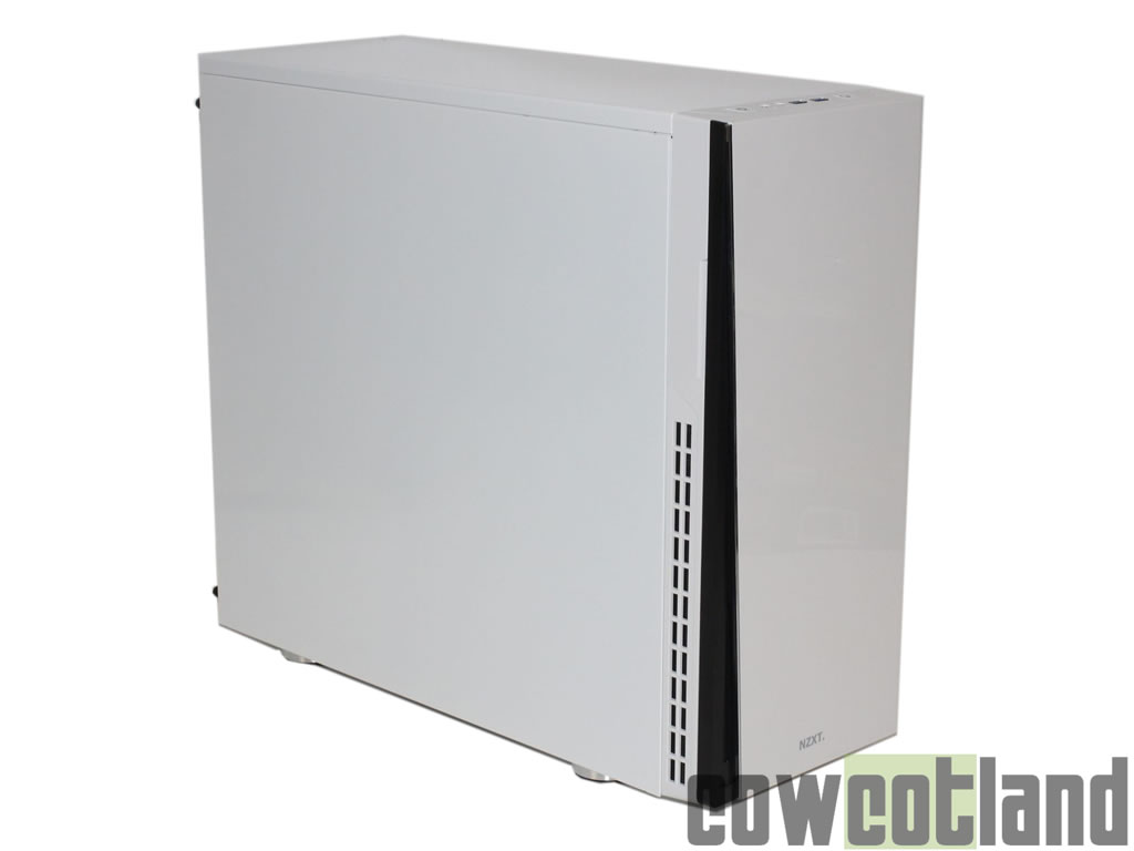 Image 22616, galerie Test boitier NZXT H230
