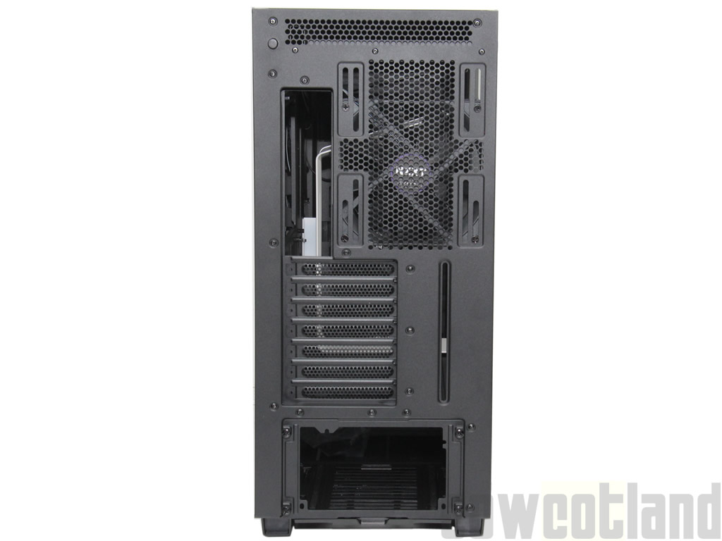 Image 35135, galerie Test boitier NZXT H700i