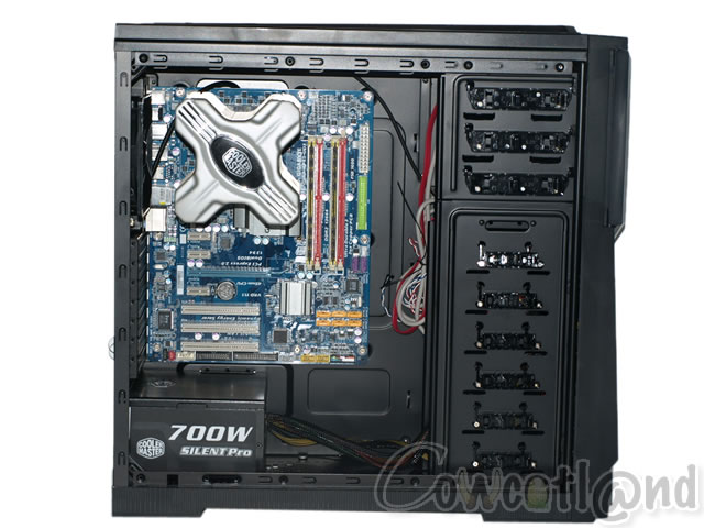 Image 9152, galerie Thermaltake Armor A90, Design Top, chssis Flop