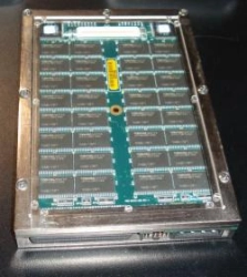L'int�rieur d'un SSD c'est comment ?