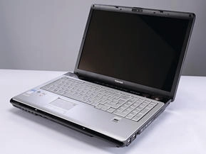 Un autre Toshiba 17'', mais un poil plus violent