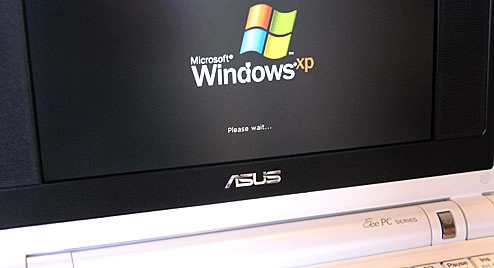 Le Eee PC 4G dans sa version XP chez Hot-Hardware