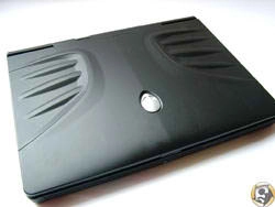L'Alienware m9750 fait de la r�sistance