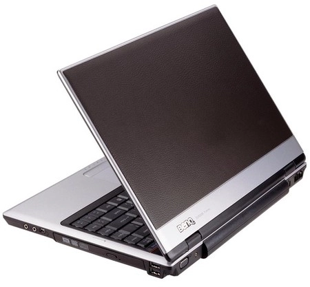 BenQ Joybook R45 un 14 pouces avec du cuir