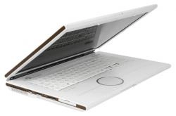 Packard Bell SB89, tout blanc et en 17 pouces
