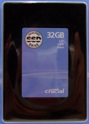 Le SSD de Crucial test� dans sa version 32 Go, moyen moins