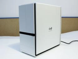 In Win Matrix, pour le style et les cartes Micro ATX