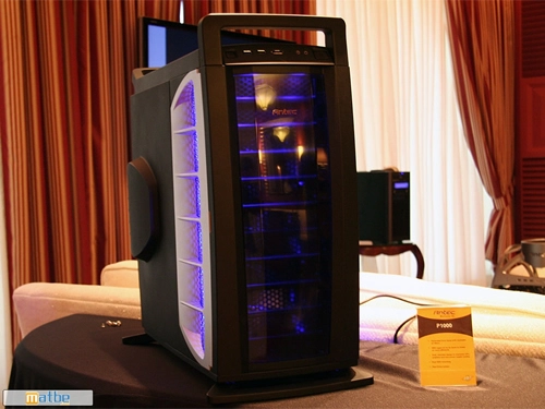 M@tbe pr�sente le nouveau boitier Antec 1000