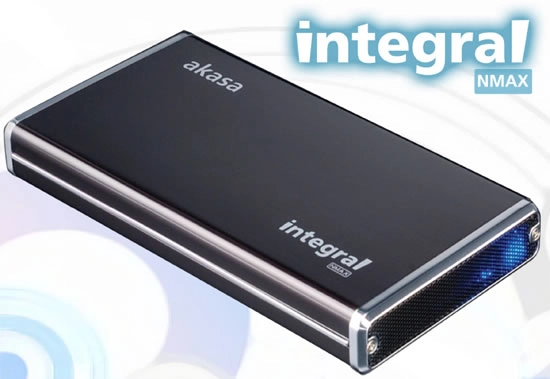 Akasa Nmax, IDE et SATA c'est possible