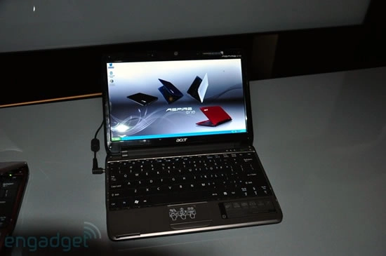 Des photos du Acer Aspire D751 en 11.6 pouces
