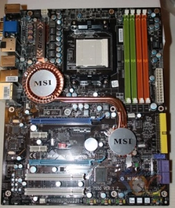 Une carte m�re et un dossier sur l'OC du Core i7
