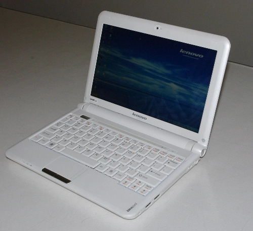 IdeaPad S10-2, plus fin, plus beau, mais tout pareil � l'int�rieur