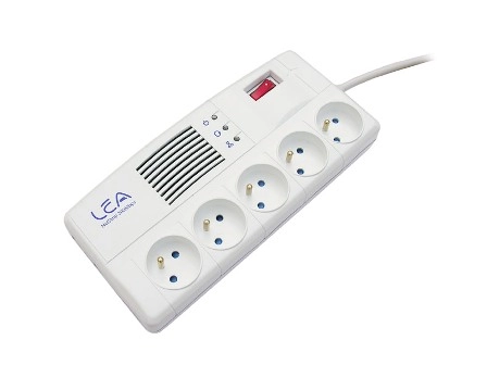 Elle s'appelle L�a, et fait du Netstrip...