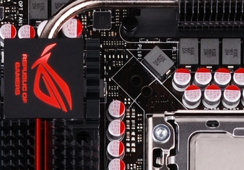 Test d'une bonne CM qu'elle est toute petite et en X58