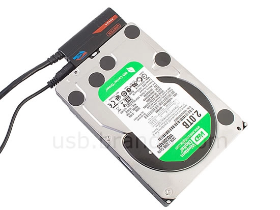 Un adaptateur SATA vers USB 3.0 qu'il sera bien pratique
