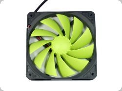 Plein de ventilateurs de 120mm compar�s, pour faire son choix