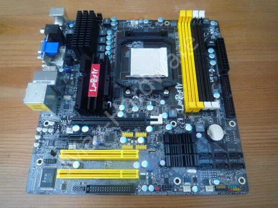 Une bonne CM Micro ATX en 785G chez JMax