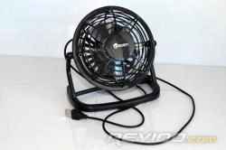 Revioo nous refroidit avec cinq ventilos USB