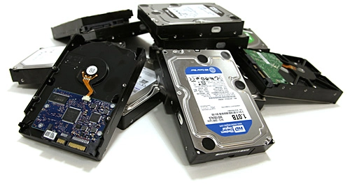 12 Disques durs de 1 To chez HFR