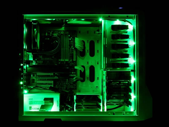 C'est Nowel dans ton PC avec NZXT !