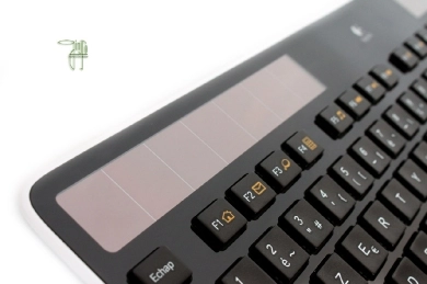 Le clavier ECOLO de Logitech chez GinjFo