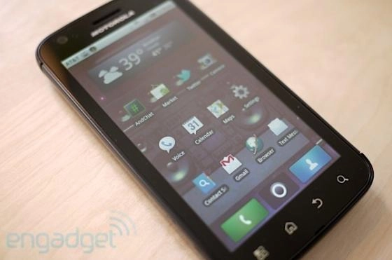 Un test du t�l�phone Motorola qui te met au garde-�-vous