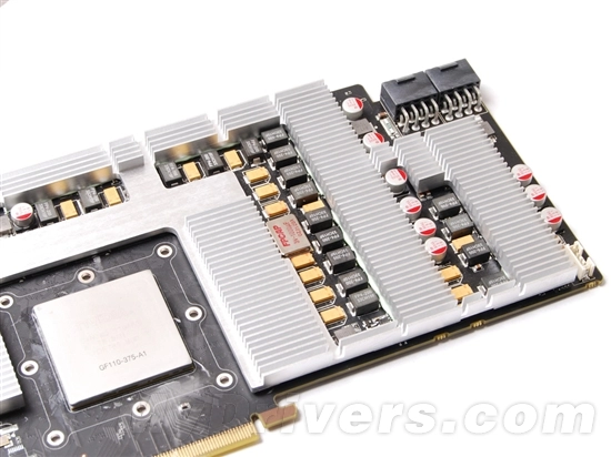 [MAJ] Zotac GTX 580 avec radiateur modifi�, c'est beau !