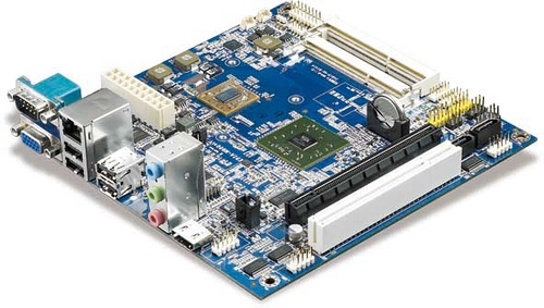 VIA lance la EPIA-M900, premi�re carte au monde avec un Nano X2 E