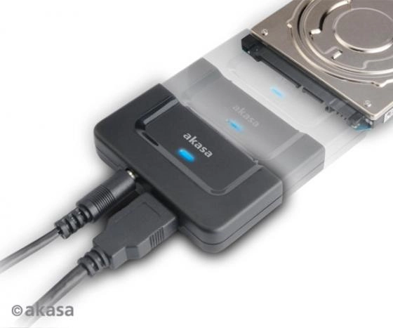 Akasa passe tes disques et SSD � l'USB 3.0, avec le Flexstor Dislink
