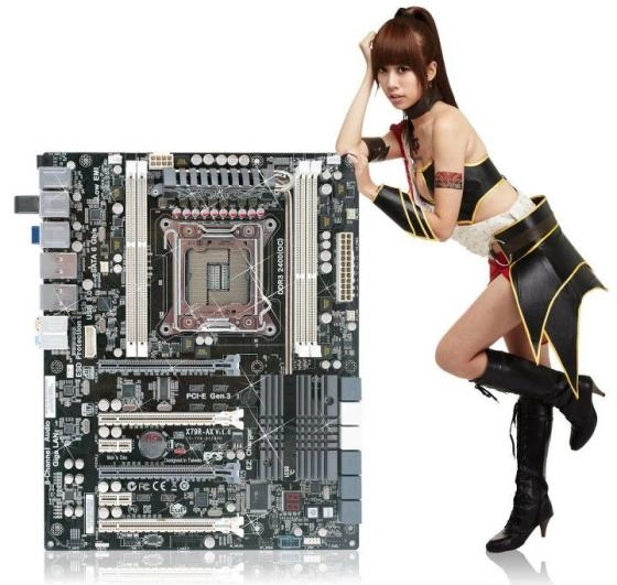 ECS X79R-AX, avec ou sans la demoiselle ?