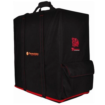 Tt Transporter Carry Bag, pour que le geek puisse (essayer de) porter son PC