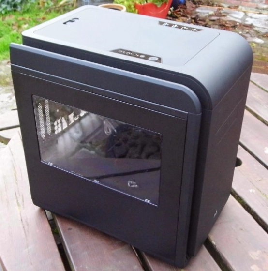 Aerocool DS Cube et Xigmatek Aquila, deux boitiers identiques, mais diff�rents
