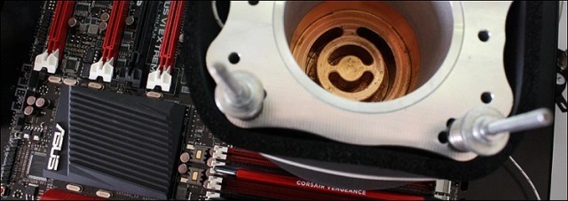 Test du godet EK-SF3D Inflection Point EVO chez Overclex